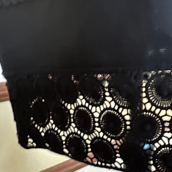 TALBOTS Black  Eyelet Lace Linen and Cotton Blend  Dress Size 8P - Picture 6 of 16